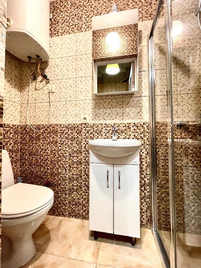 Apartamento Stare Misto Leópolis Exterior foto