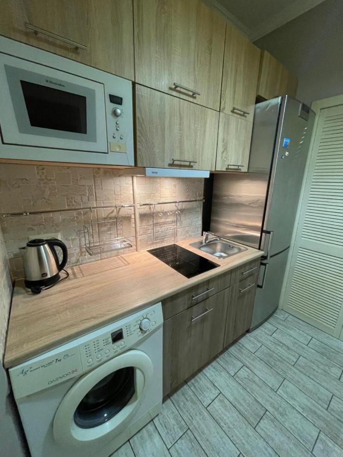 Apartamento Stare Misto Leópolis Exterior foto